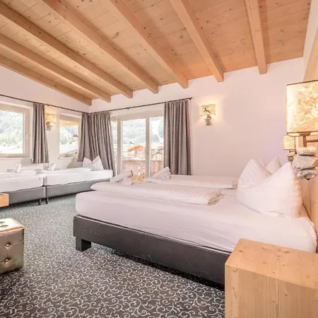 Partyhouse Harakiri Different 60 Seconds To Mountains! Free Parking! Self Check-in Mayrhofen