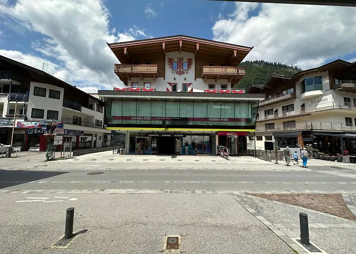 Partyhouse Harakiri Different 60 Seconds To Mountains! Free Parking! Self Check-in * Mayrhofen