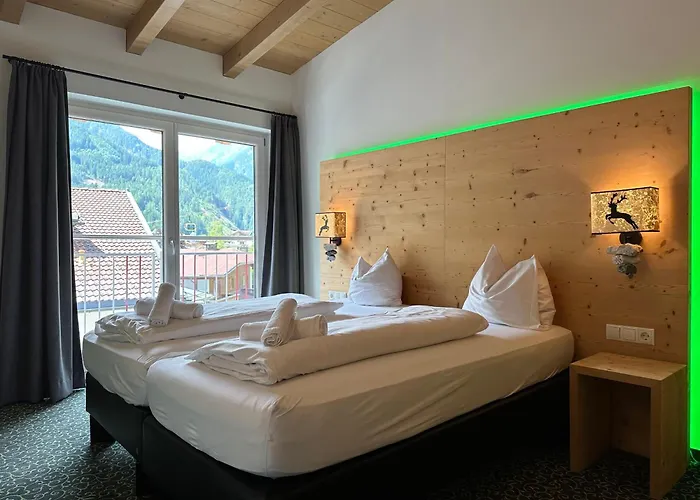 Lodge Partyhouse Harakiri Different 60 Seconds To Mountains! Free Parking! Self Check-in