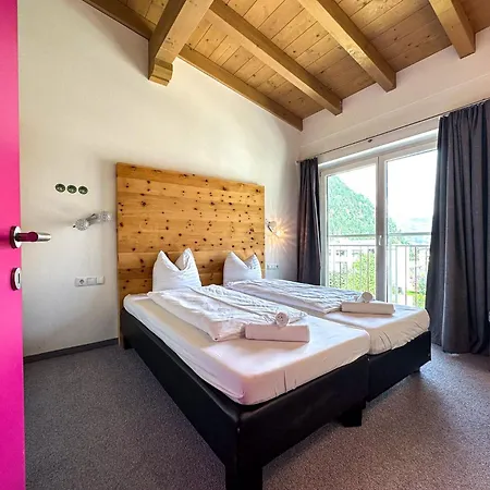 Partyhouse Harakiri Different 60 Seconds To Mountains! Free Parking! Self Check-in Alojamento de Turismo Selvagem Mayrhofen